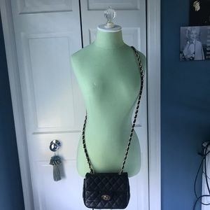 Purse black gold chain